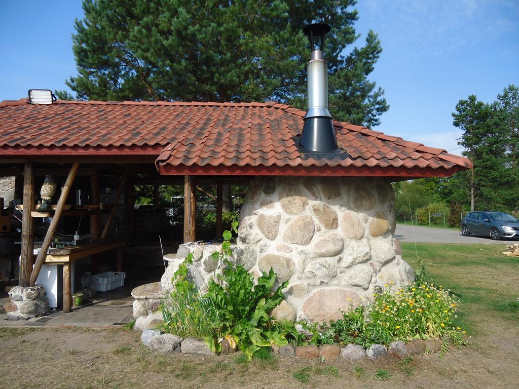 Paeevatalu Camping Hotel Vilusi Екстериор снимка